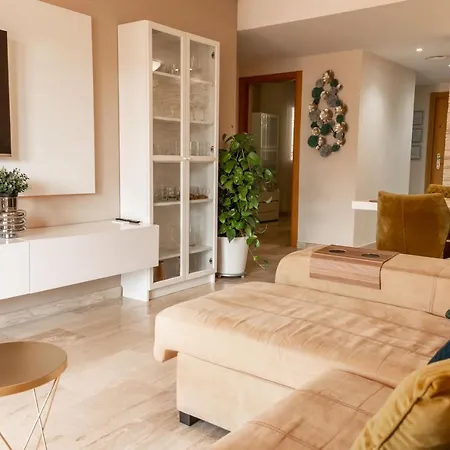 Lindo Apartamiento Tivoli Apartment *